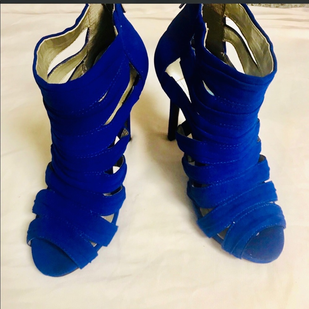 BCBG stilettos heels